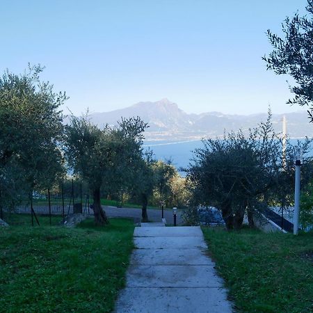 RedHouse Benaco Apartment Torri Del Benaco Luaran gambar
