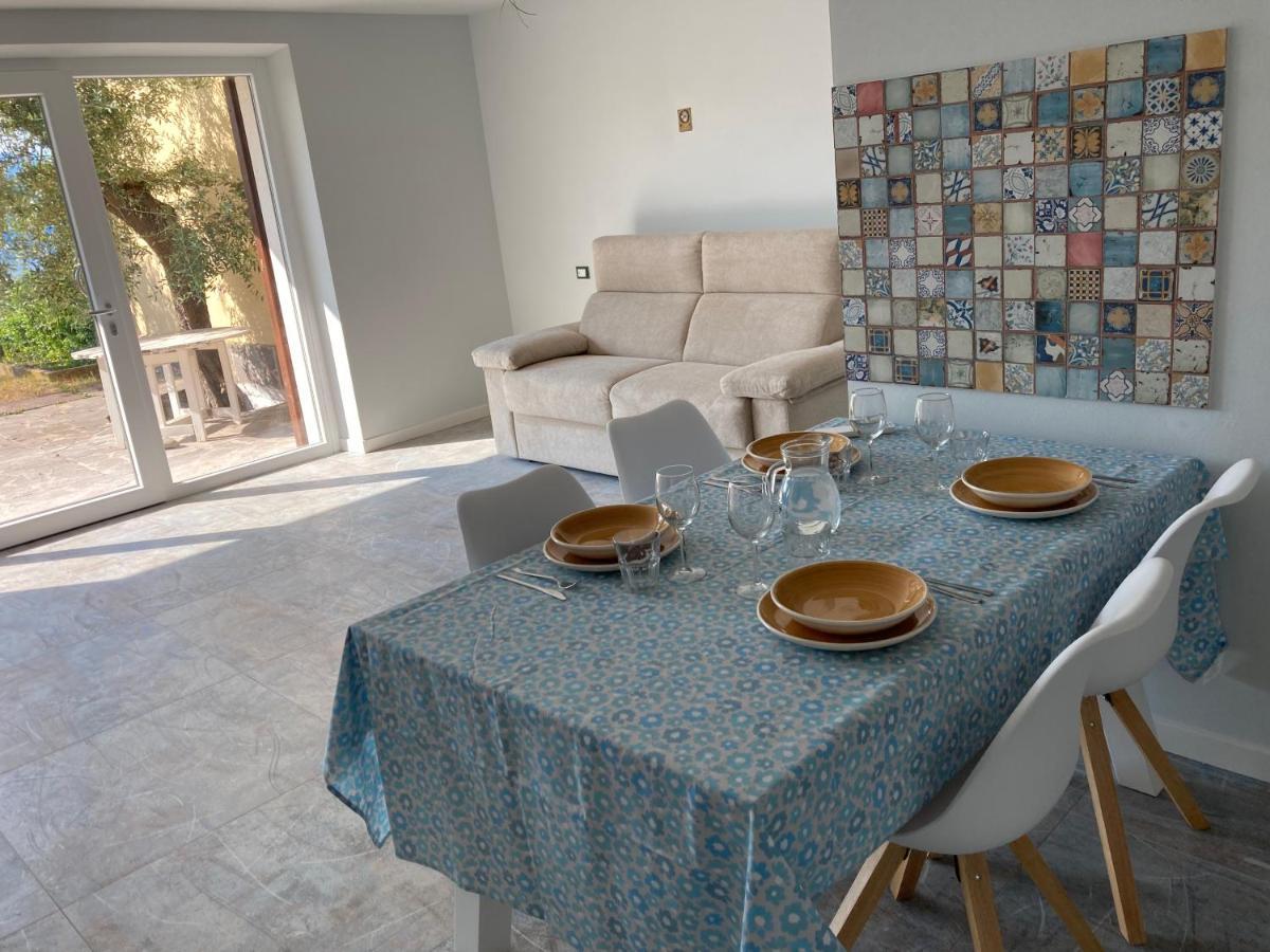 RedHouse Benaco Apartment Torri Del Benaco Luaran gambar