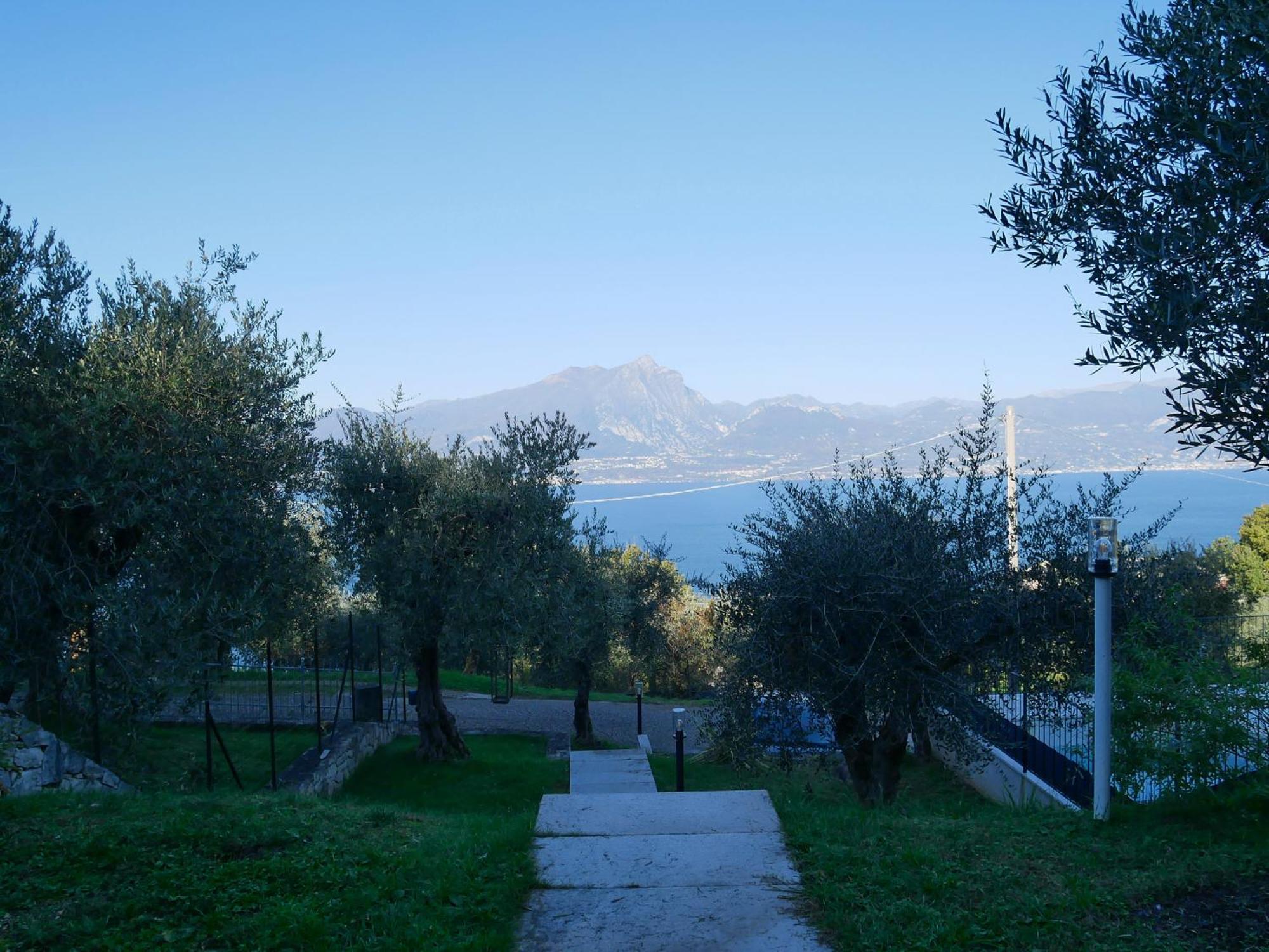 RedHouse Benaco Apartment Torri Del Benaco Luaran gambar